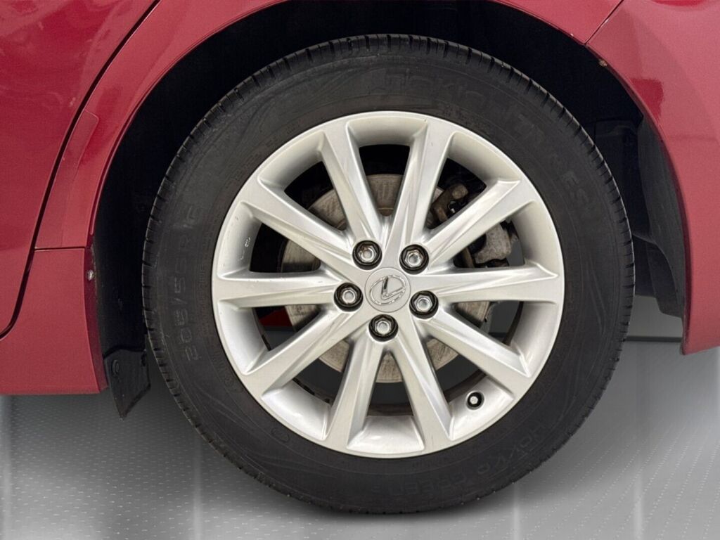 Lexus CT 2011 Punainen