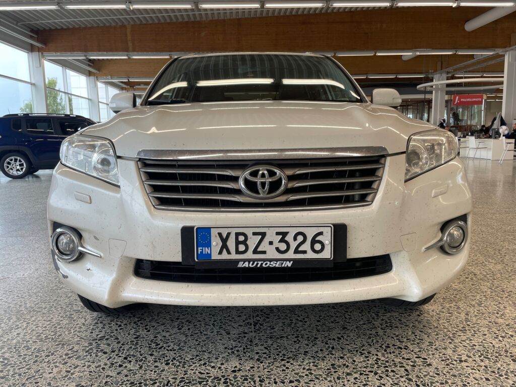 Toyota RAV4 2012 Valkoinen