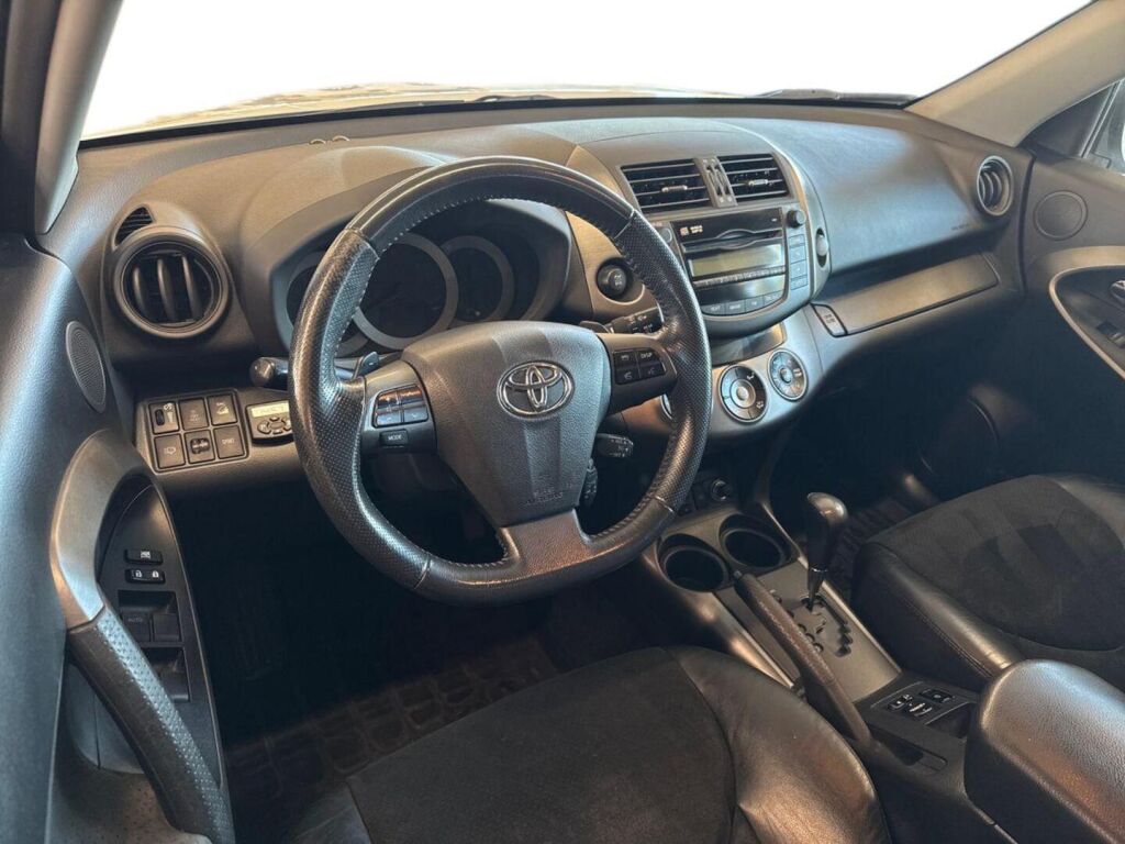 Toyota RAV4 2012 Valkoinen