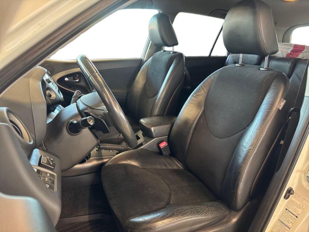 Toyota RAV4 2012 Valkoinen