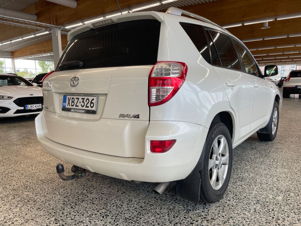 Toyota RAV4 2012 Valkoinen