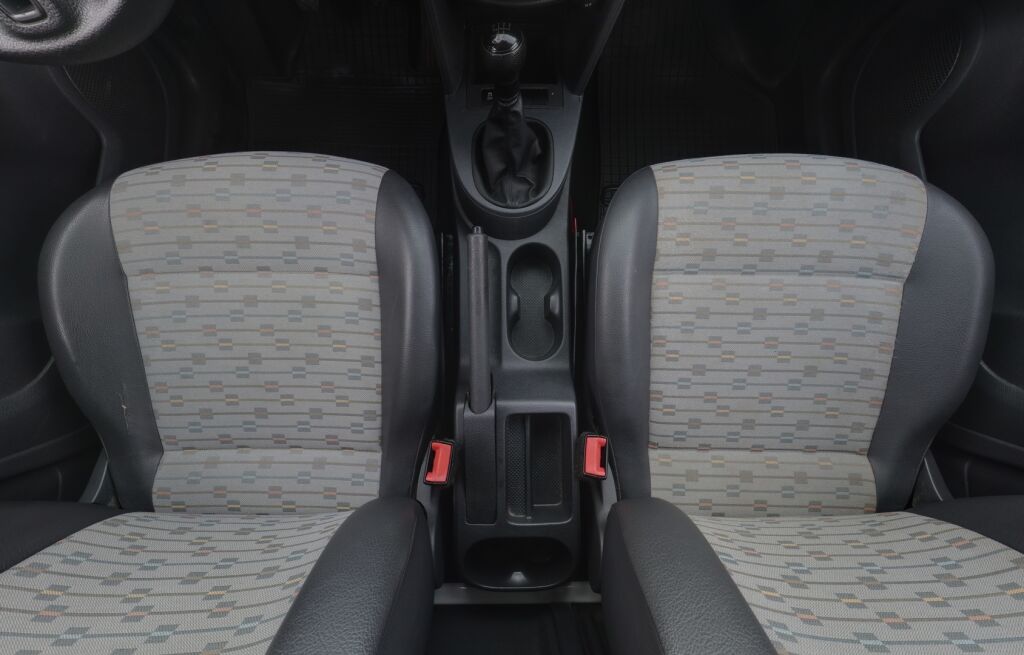 Volkswagen Caddy 2011 Valkoinen