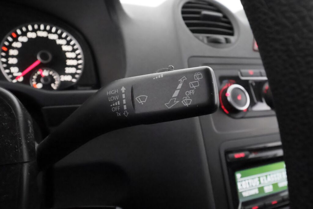 Volkswagen Caddy 2011 Valkoinen