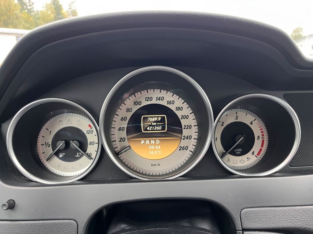 Mercedes-Benz C 2012 Harmaa
