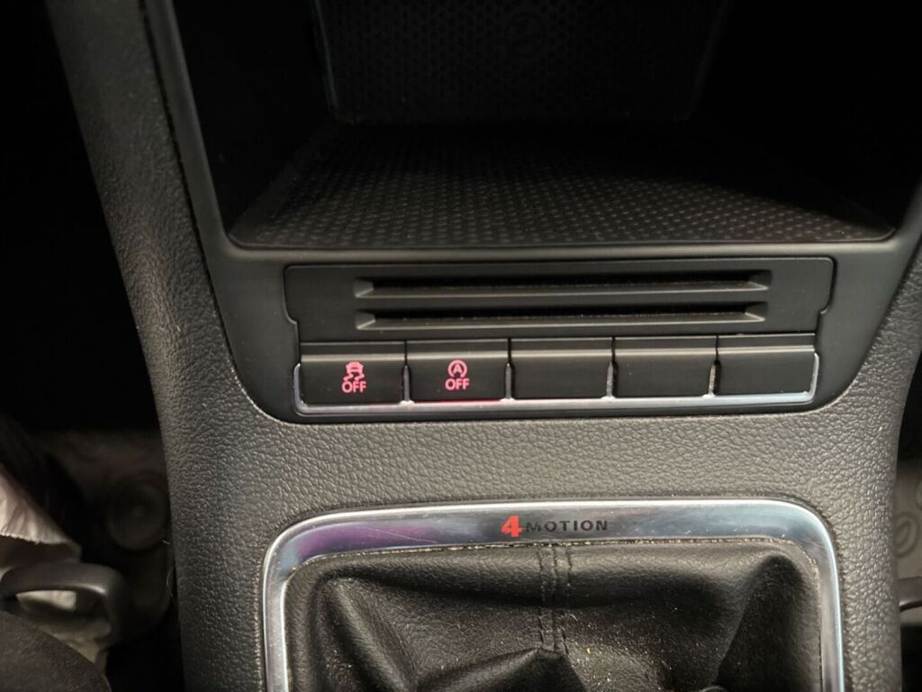 Volkswagen Tiguan 2011 Ruskea (beige)