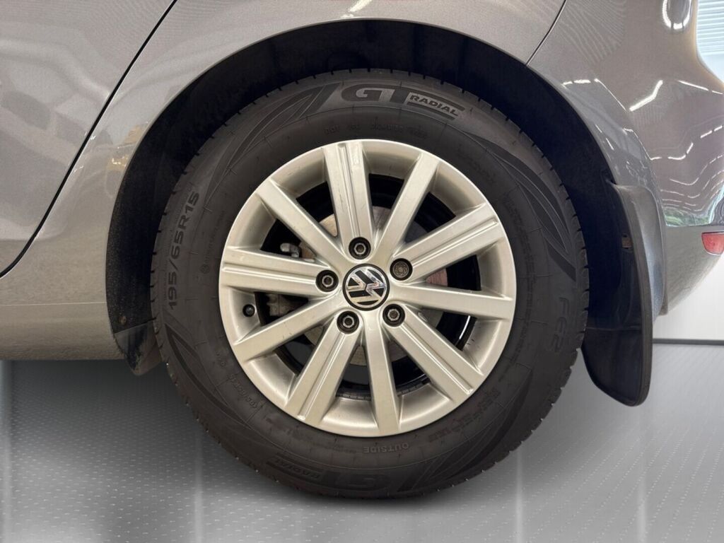 Volkswagen Golf 2012 Harmaa