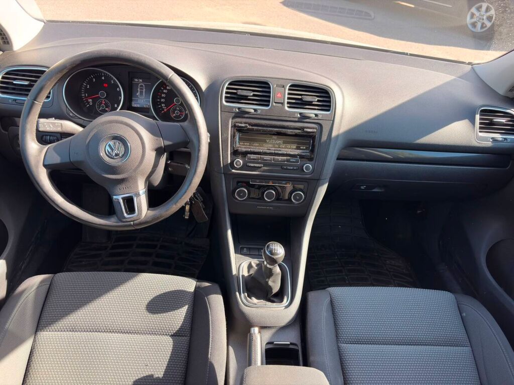 Volkswagen Golf 2012 Harmaa