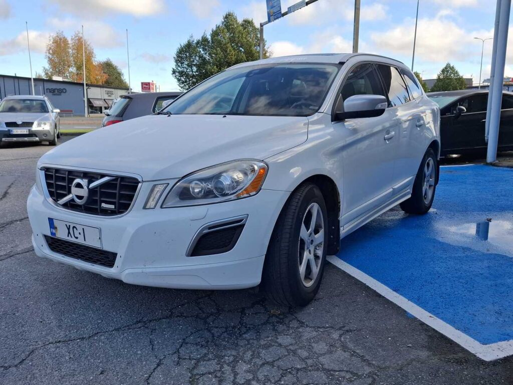 Volvo XC60 2012 Valkoinen
