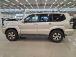 Toyota Land Cruiser 2006 Ruskea (beige)