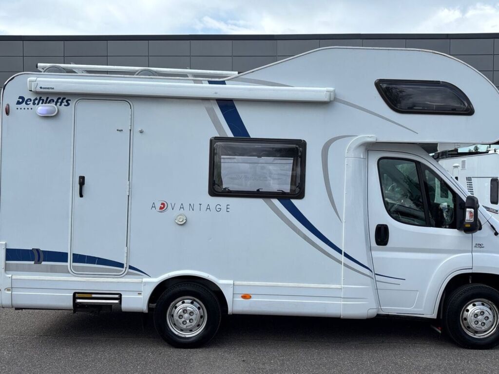 Dethleffs ADVANTAGE A5831 2007 Valkoinen