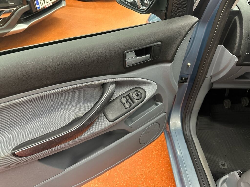 Ford C-Max 2008 Harmaa