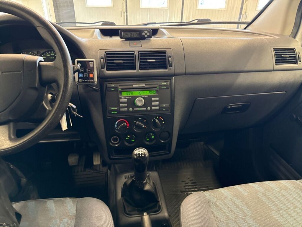 Ford Transit Connect 2008 Valkoinen