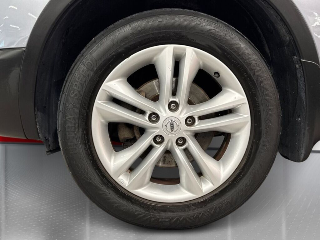 Nissan Qashqai 2011 Harmaa