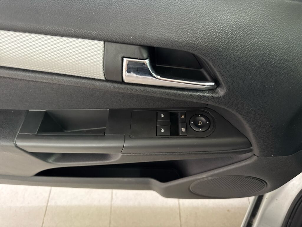 Opel Astra 2006 Hopea