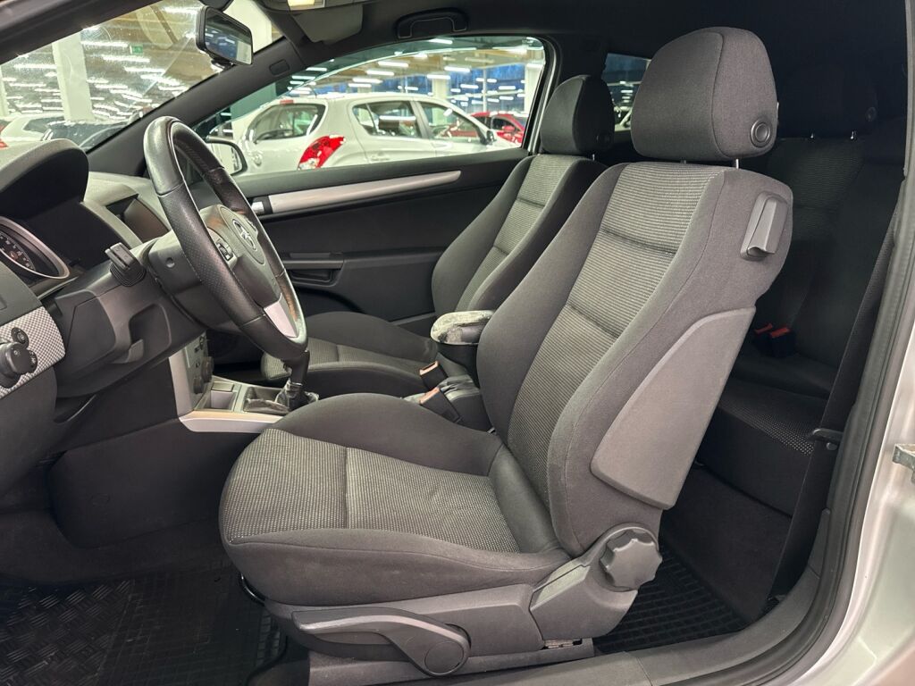 Opel Astra 2006 Hopea