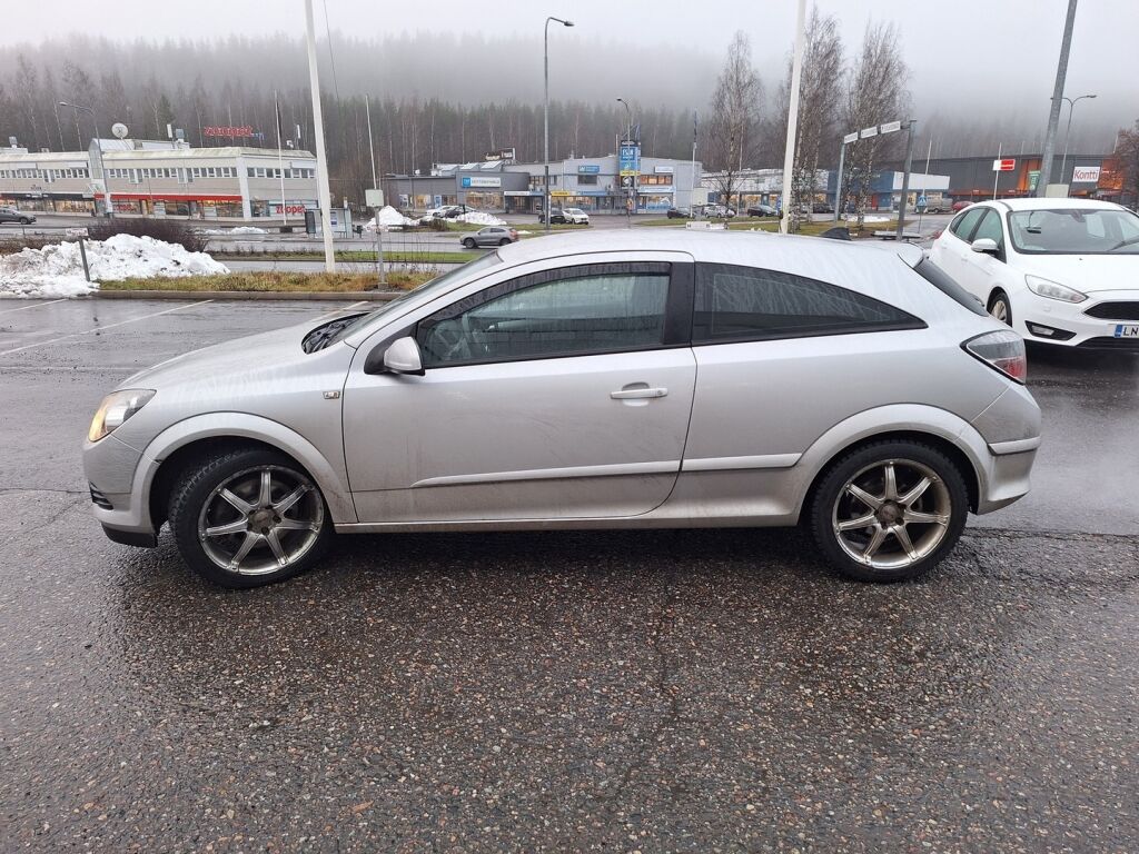 Opel Astra 2006 Hopea