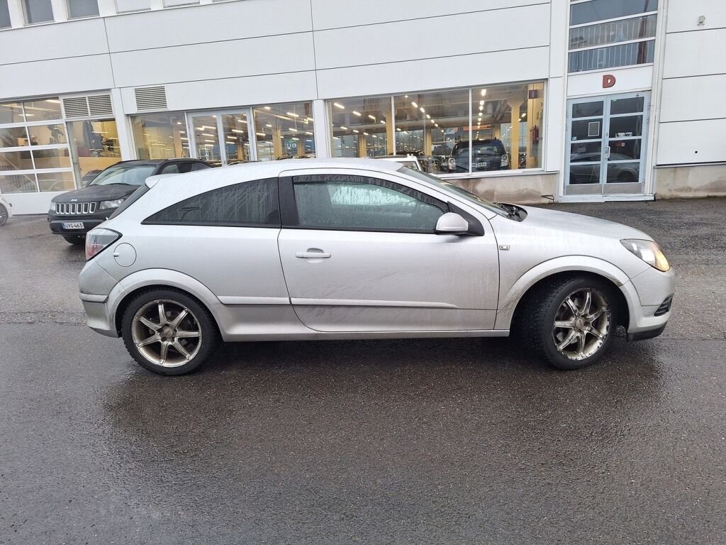 Opel Astra 2006 Hopea