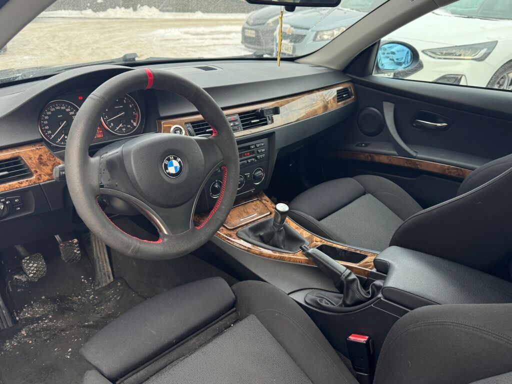 BMW 325 2007 Harmaa