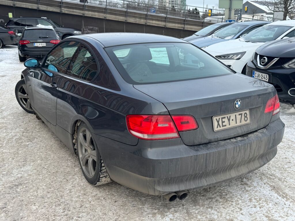 BMW 325 2007 Harmaa