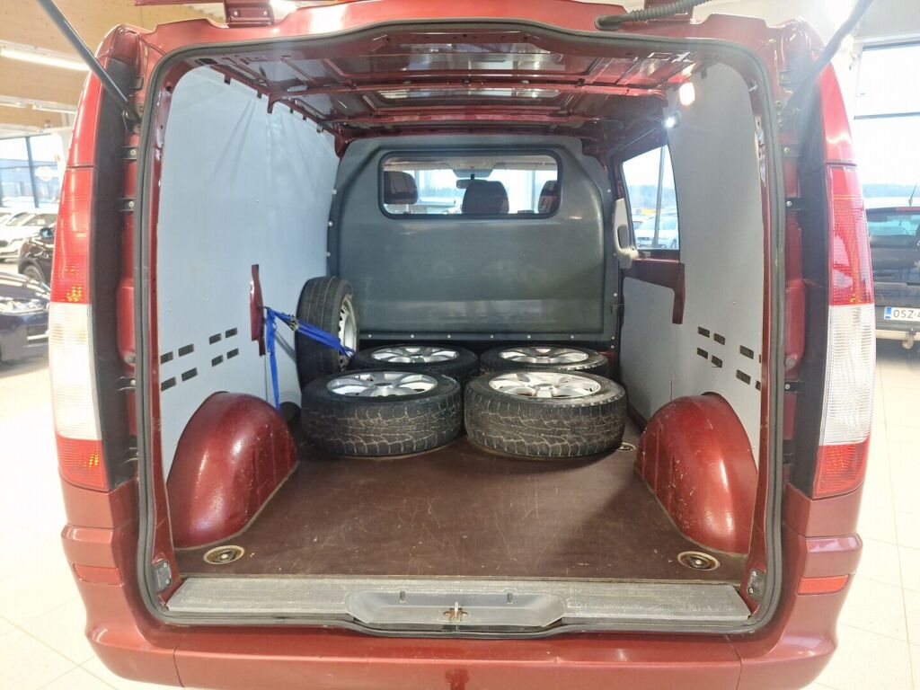 Mercedes-Benz Vito 2007 Punainen