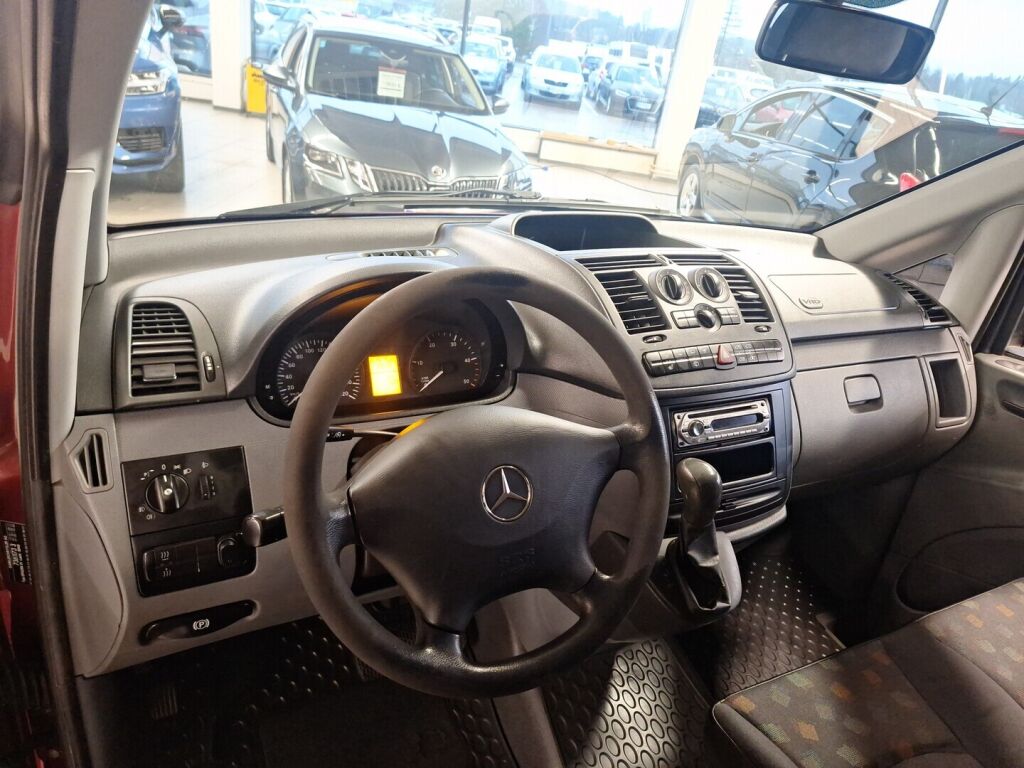 Mercedes-Benz Vito 2007 Punainen