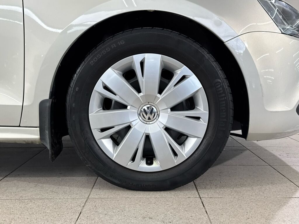 Volkswagen Jetta 2011 Hopea