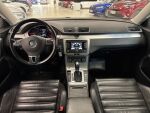 Volkswagen Passat 2011 Musta