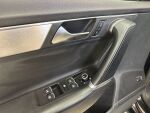 Volkswagen Passat 2011 Musta