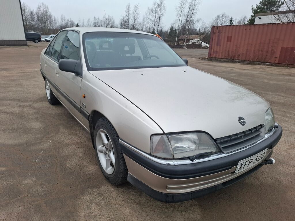 Opel Omega 1993 Harmaa