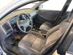 Toyota Avensis 1998 Valkoinen