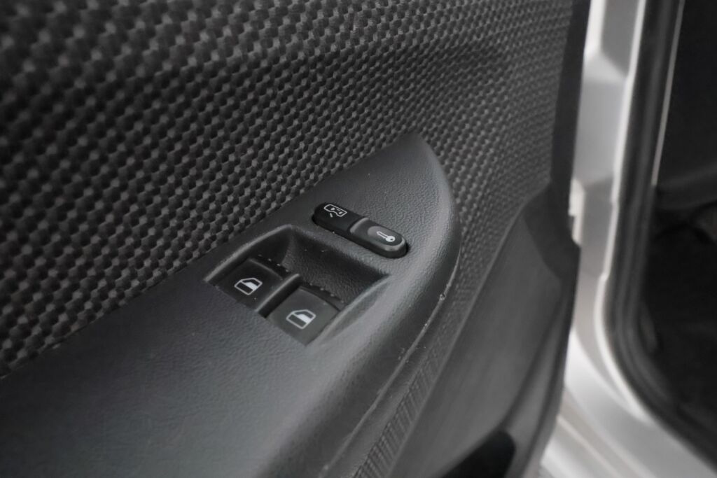 Skoda Fabia 2005 Harmaa