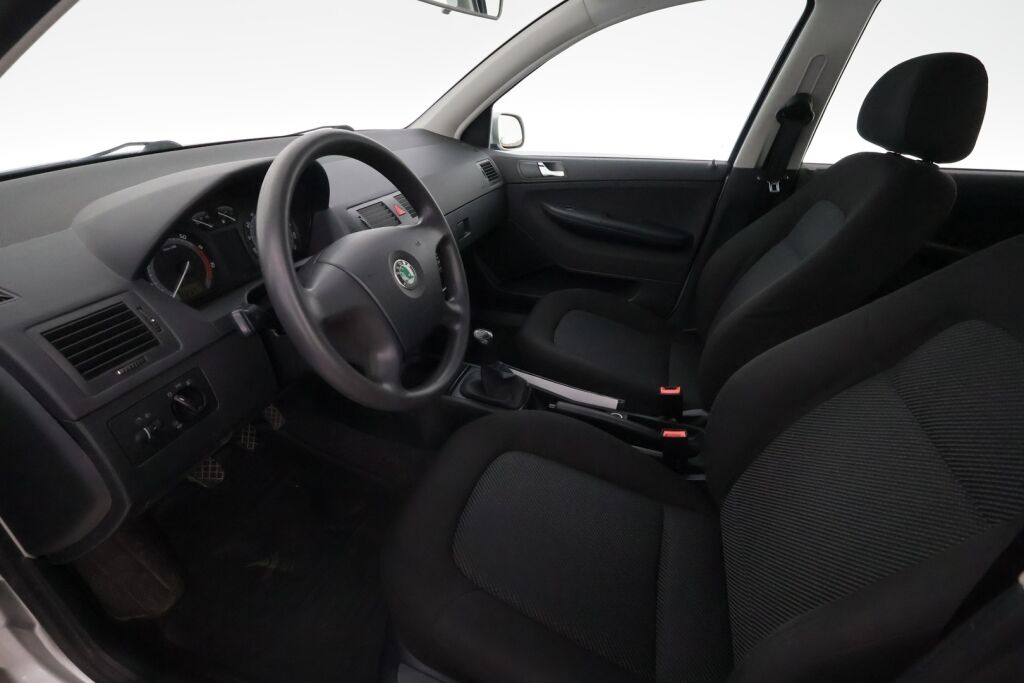 Skoda Fabia 2005 Harmaa