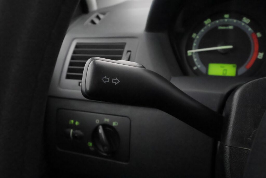 Skoda Fabia 2005 Harmaa