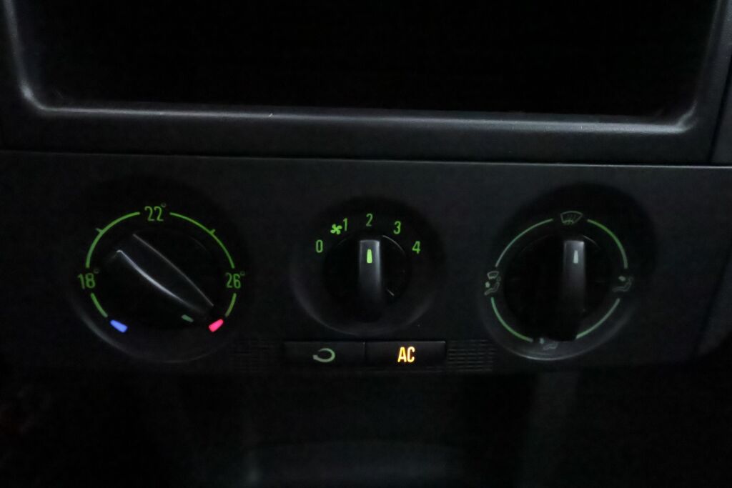 Skoda Fabia 2005 Harmaa