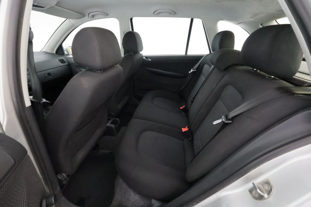 Skoda Fabia 2005 Harmaa