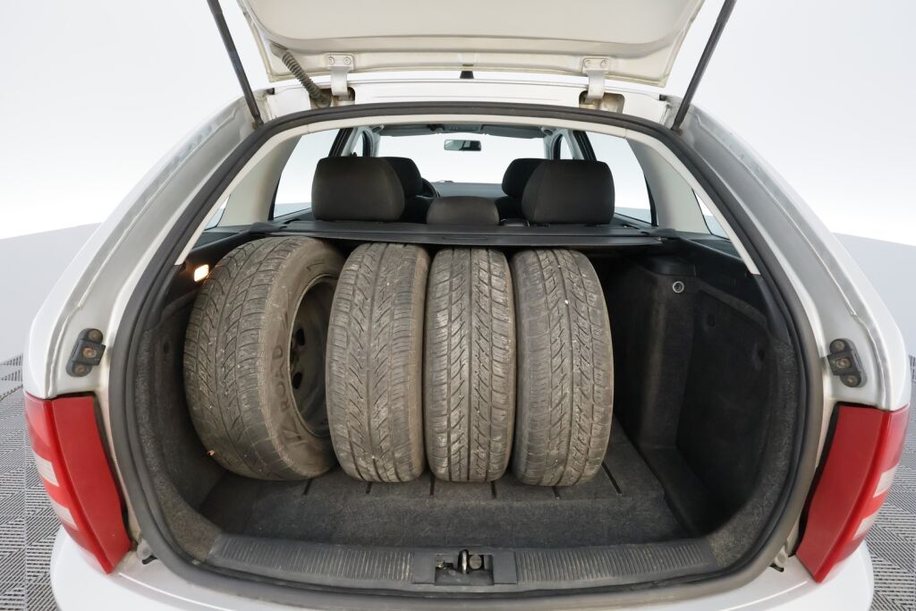 Skoda Fabia 2005 Harmaa