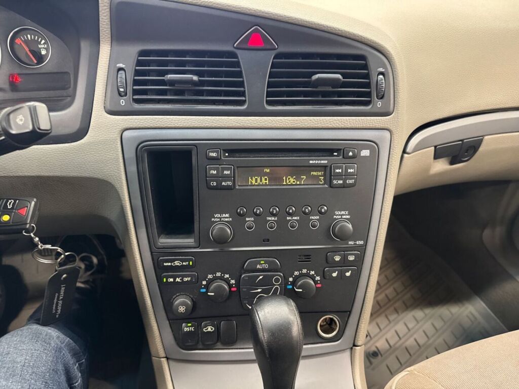 Volvo S60 2005 Ruskea (beige)