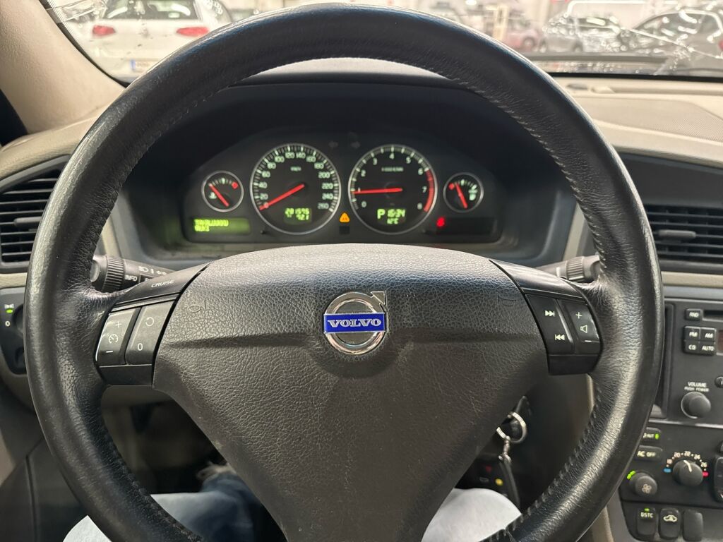 Volvo S60 2005 Ruskea (beige)
