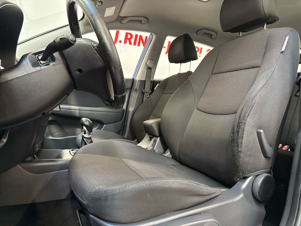 Hyundai i30 2011 Sininen