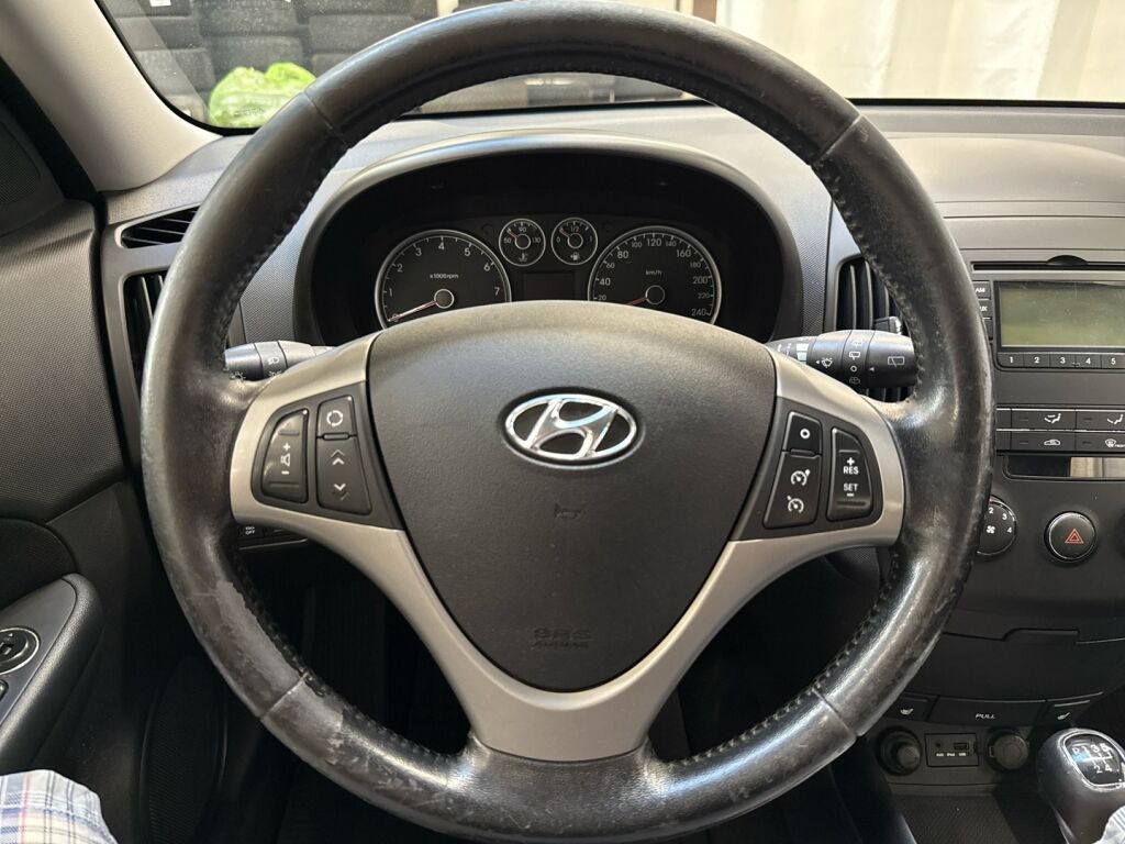 Hyundai i30 2011 Sininen