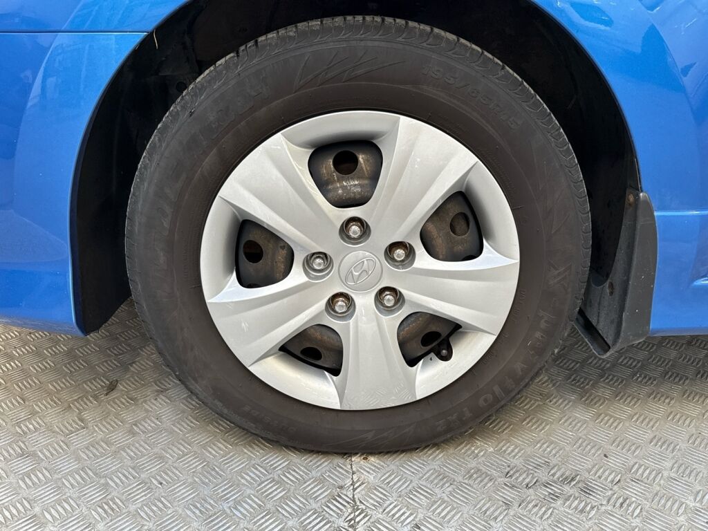 Hyundai i30 2011 Sininen