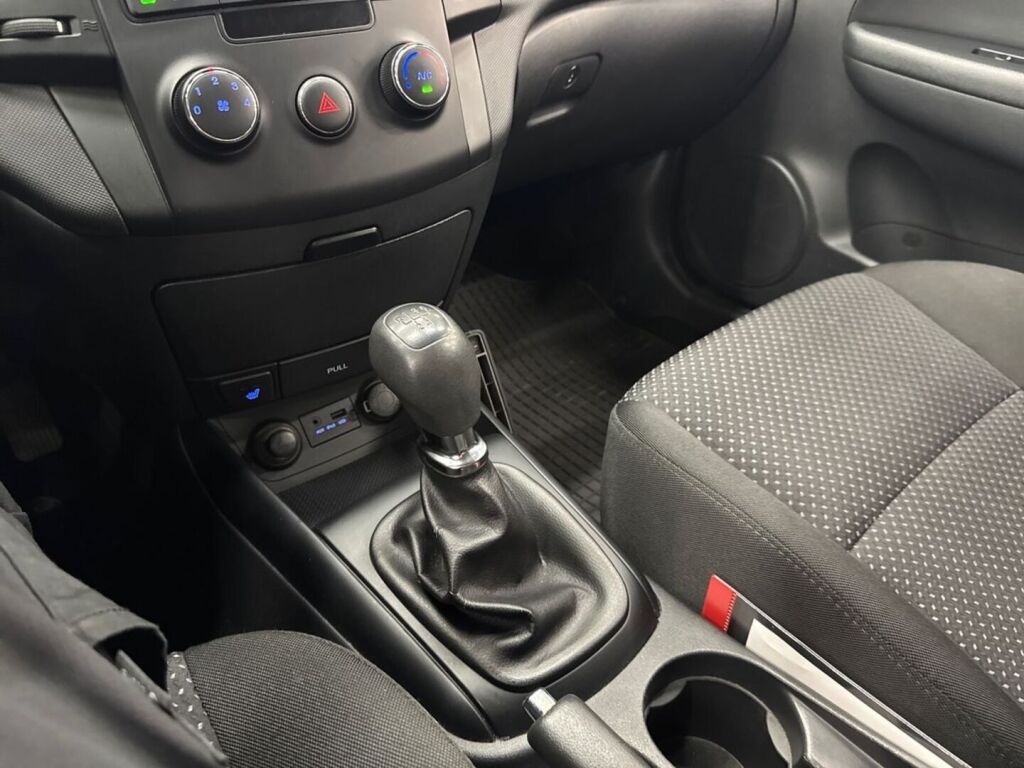 Hyundai i30 2011 Sininen