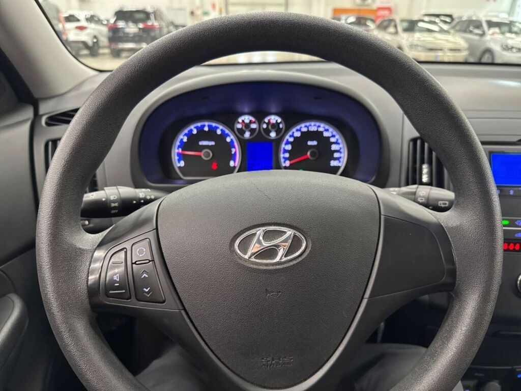 Hyundai i30 2011 Sininen