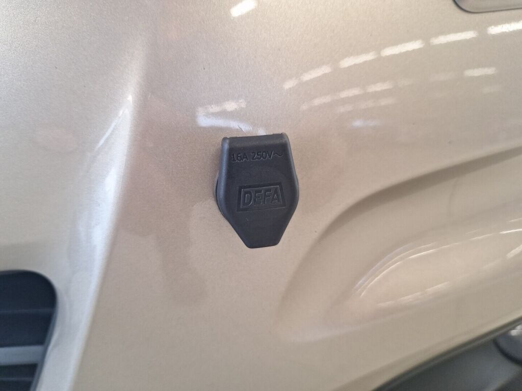 Citroen C4 2012 Ruskea (beige)