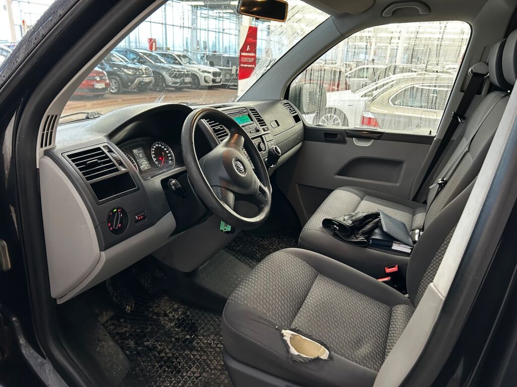 Volkswagen Transporter 2012 Musta