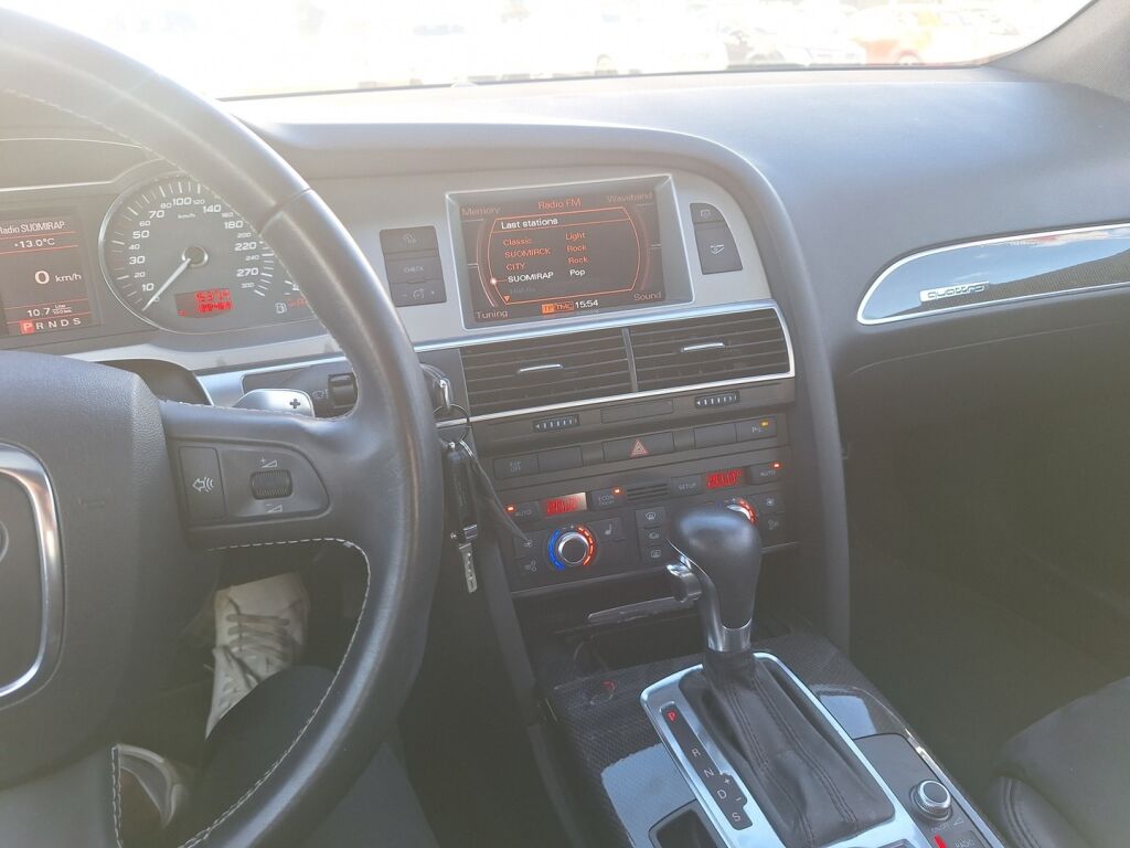 Audi S6 2006 Musta