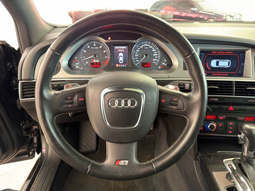 Audi S6 2006 Musta