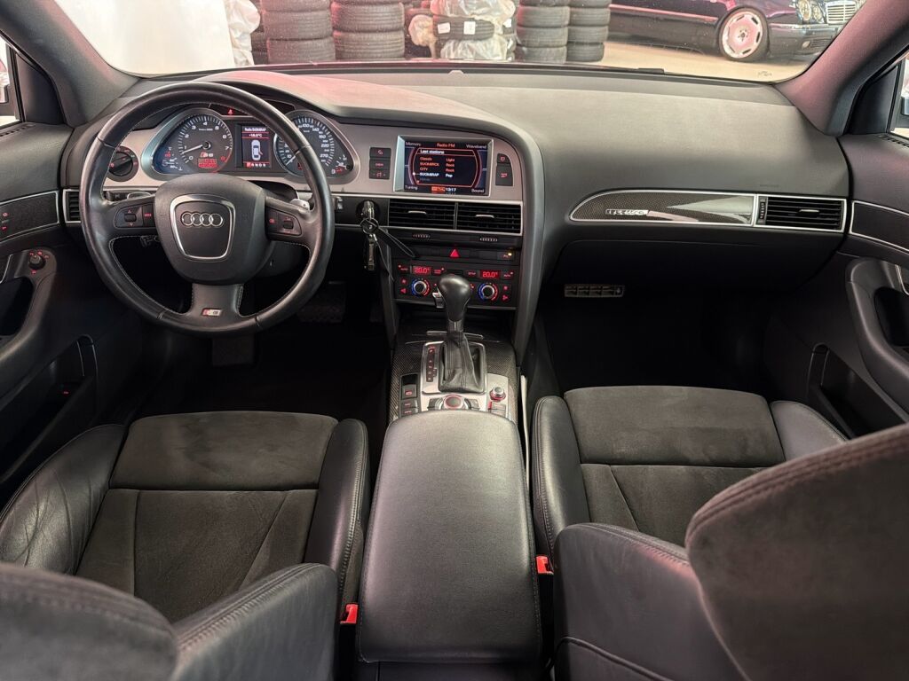 Audi S6 2006 Musta