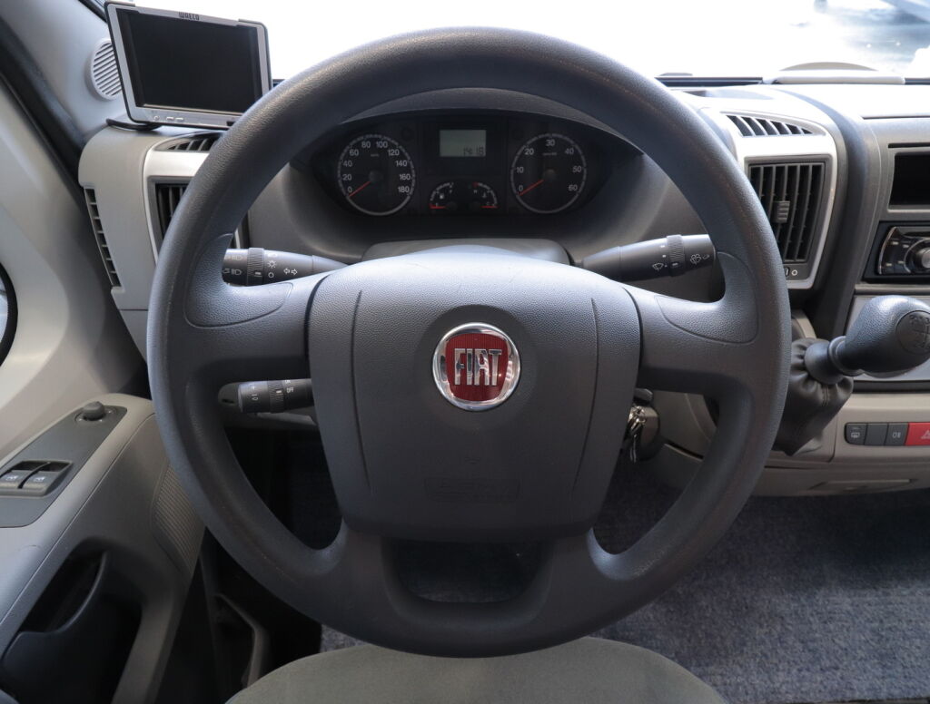 Adria CORAL S 660 SL 2008 Hopea