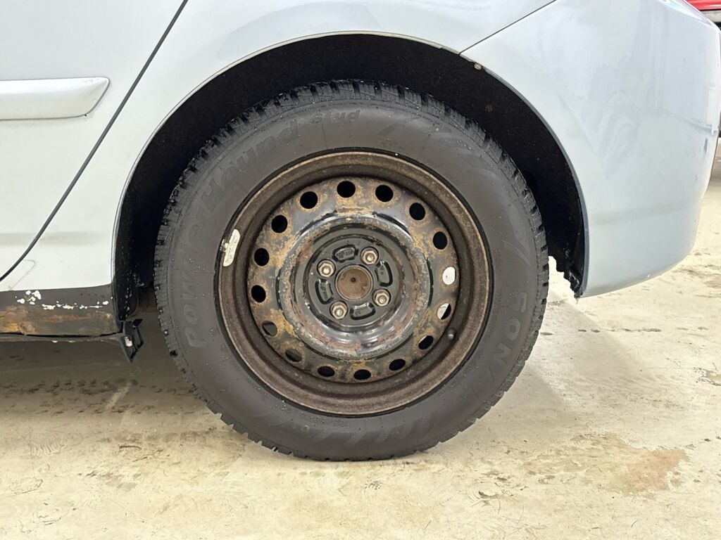 Toyota Corolla 2004 Sininen